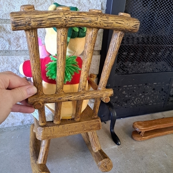 Gemmy Disney Christmas Winnie the Pooh Piglet Rocking Chair Twas The Night Music - Picture 6 of 12